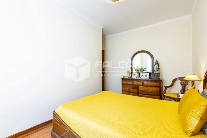 Apartamento T4 para Venda em Marvila, Ribeira Santarém, São Salvador, São Nicolau