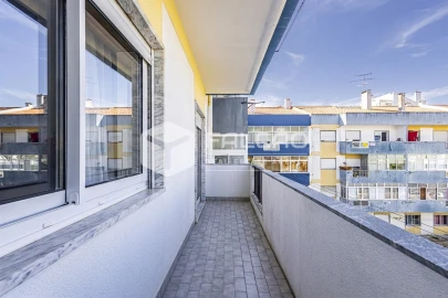 Apartamento T4 para Venda em Marvila, Ribeira Santarém, São Salvador, São Nicolau