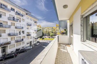 Apartamento T4 para Venda em Marvila, Ribeira Santarém, São Salvador, São Nicolau
