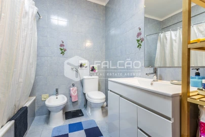 Apartamento T4 para Venda em Marvila, Ribeira Santarém, São Salvador, São Nicolau