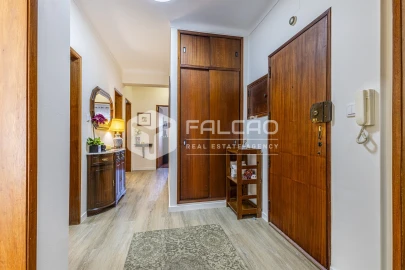 Apartamento T4 para Venda em Marvila, Ribeira Santarém, São Salvador, São Nicolau