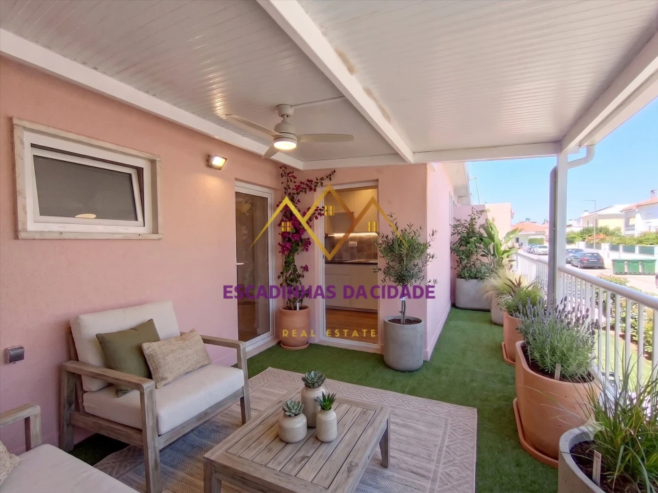Apartamento T2 para Venda em Queluz e Belas Foto 26