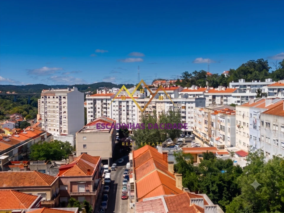 Apartamento T2 para Venda em Queluz e Belas Foto 30