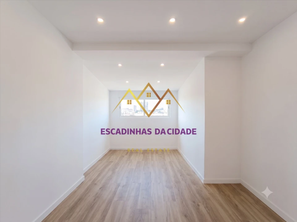 Apartamento T2 para Venda em Queluz e Belas Foto 10