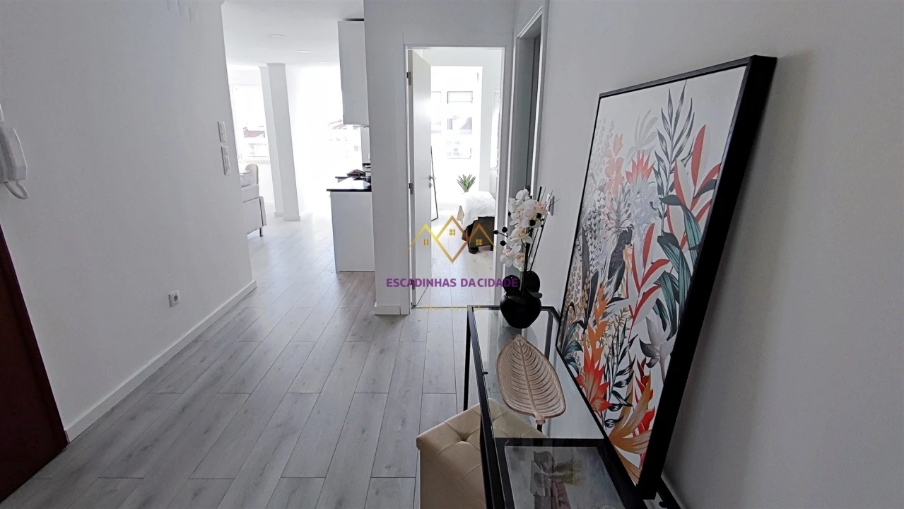 Apartamento T3 para Venda em Benfica Foto 1