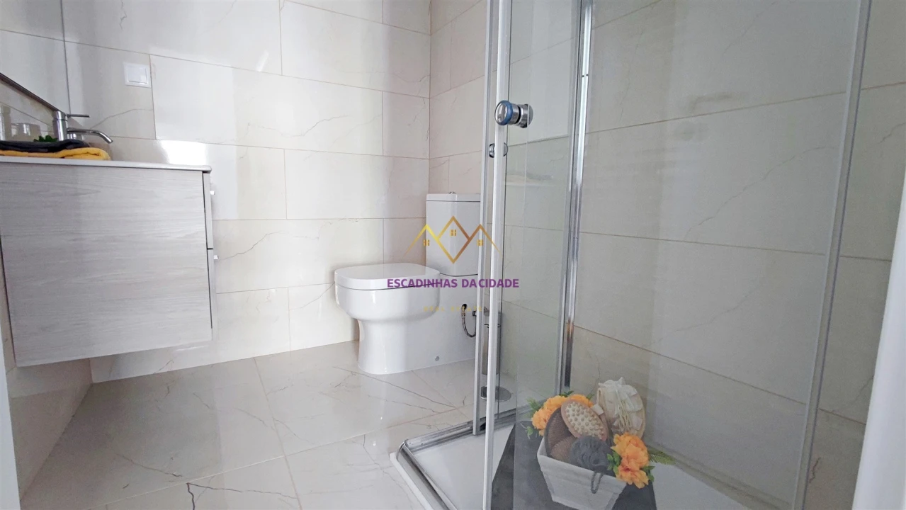 Apartamento T3 para Venda em Benfica Foto 49