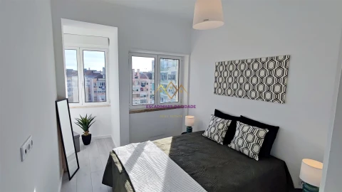 Apartamento T3 para Venda em Benfica