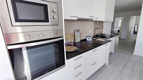Apartamento T3 para Venda em Benfica