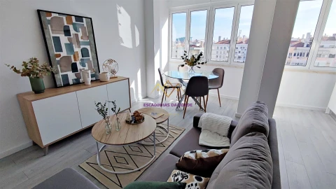 Apartamento T3 para Venda em Benfica