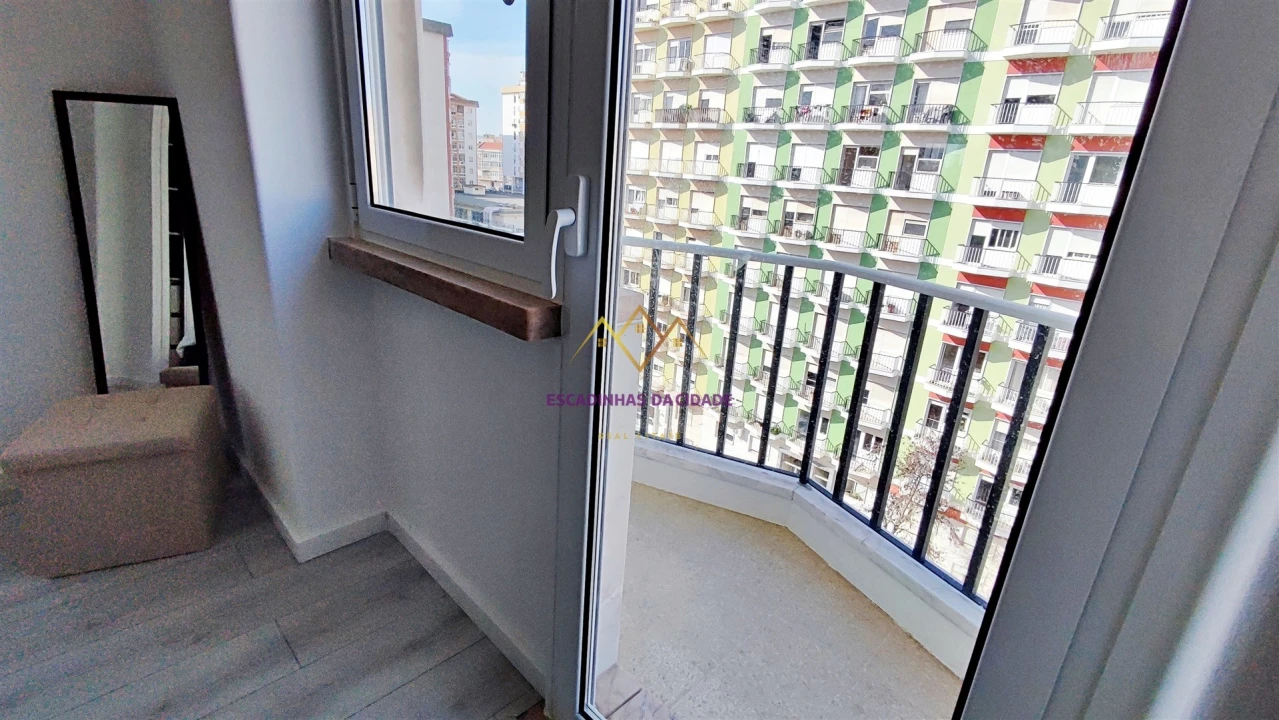 Apartamento T3 para Venda em Benfica Foto 53
