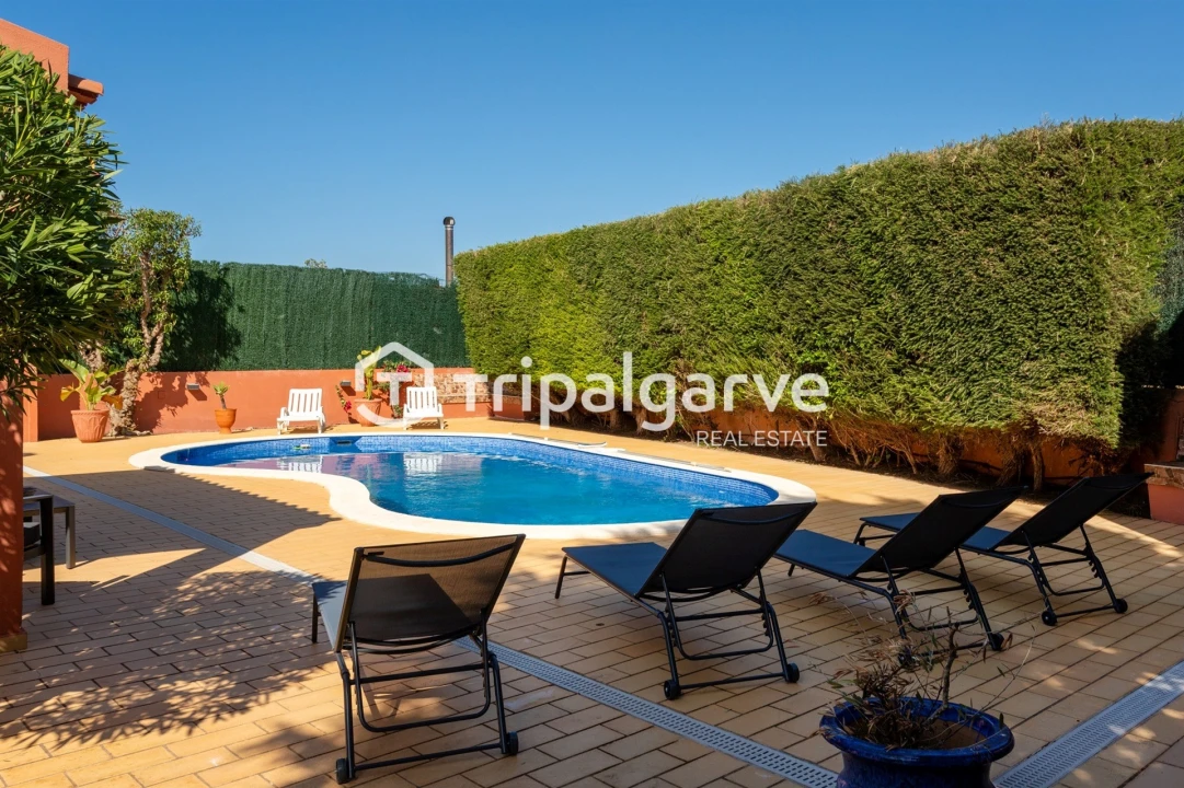 Moradia T4 para Arrendamento em Guia Foto 2