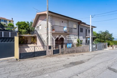 Moradia T3 para Venda em Ferreiros e Gondizalves