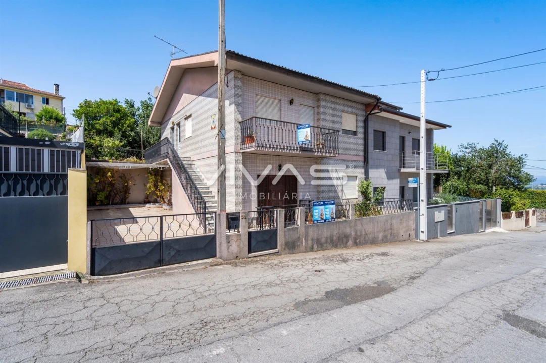 Moradia T3 para Venda em Ferreiros e Gondizalves Foto 1