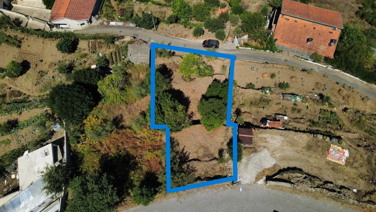 Terreno para Venda em Rio Mau Foto 1