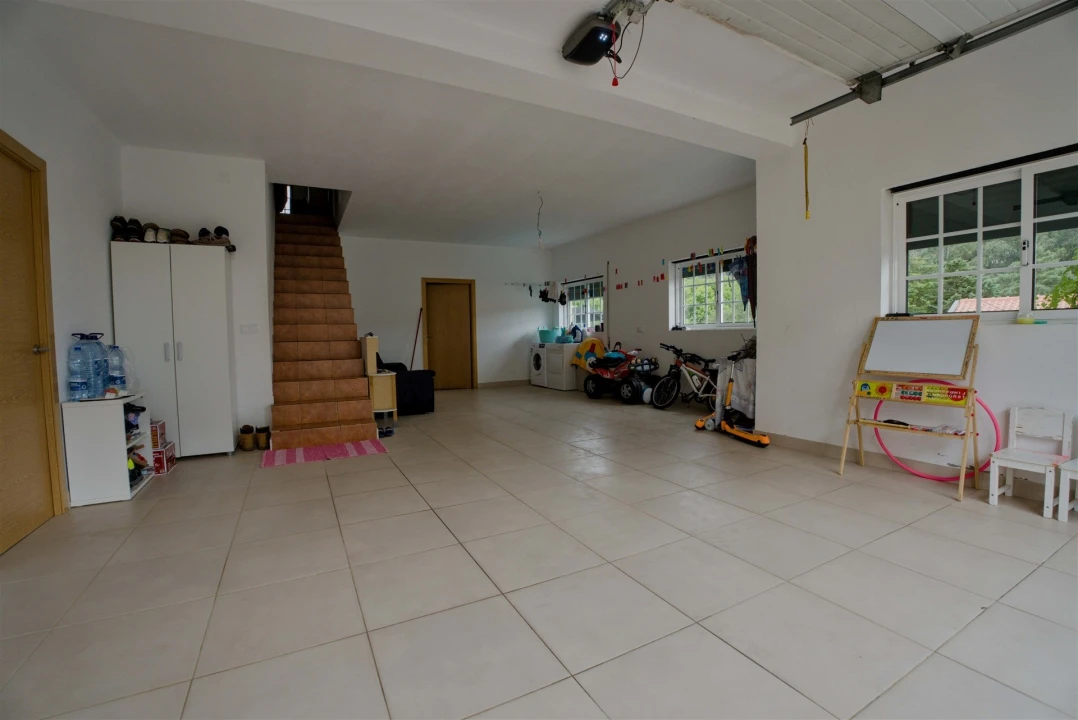 Moradia T4 para Venda em Real Foto 46