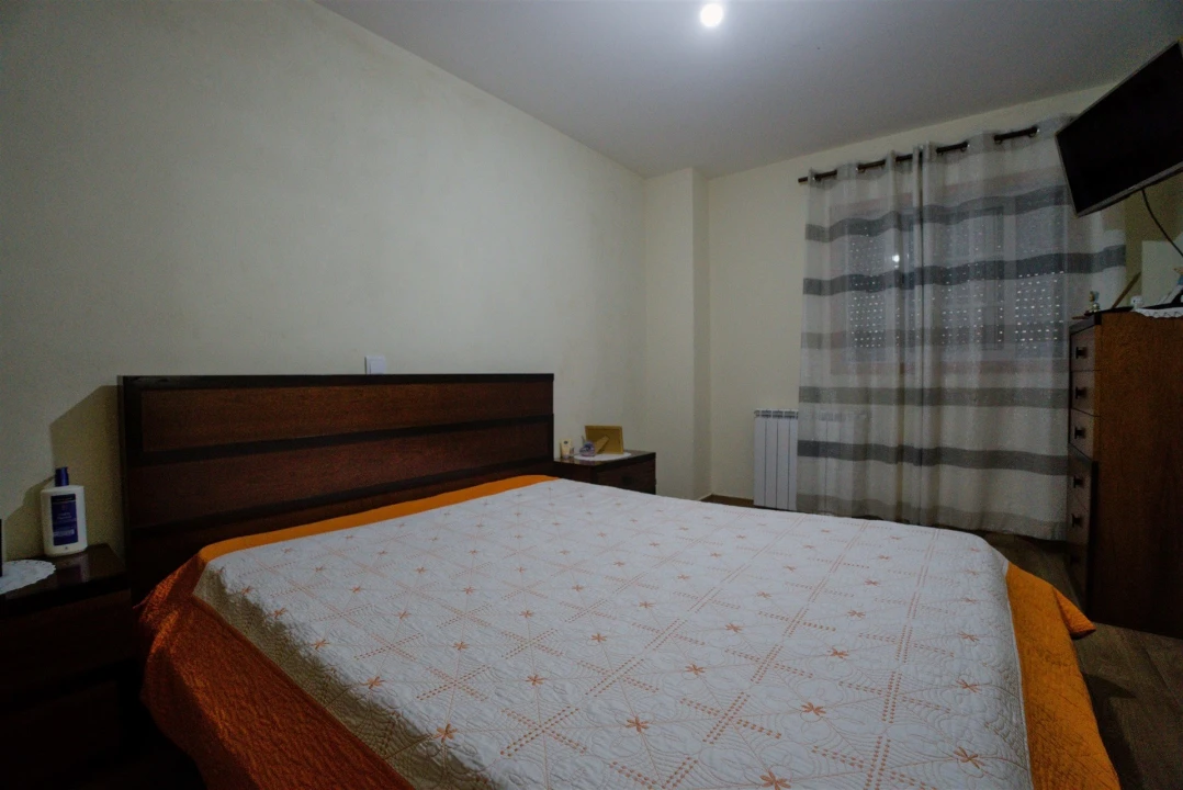 Moradia T4 para Venda em Real Foto 37