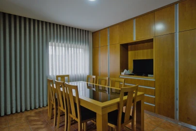 Moradia T4 para Venda em Real