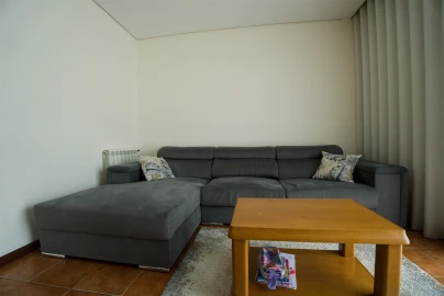 Moradia T4 para Venda em Real