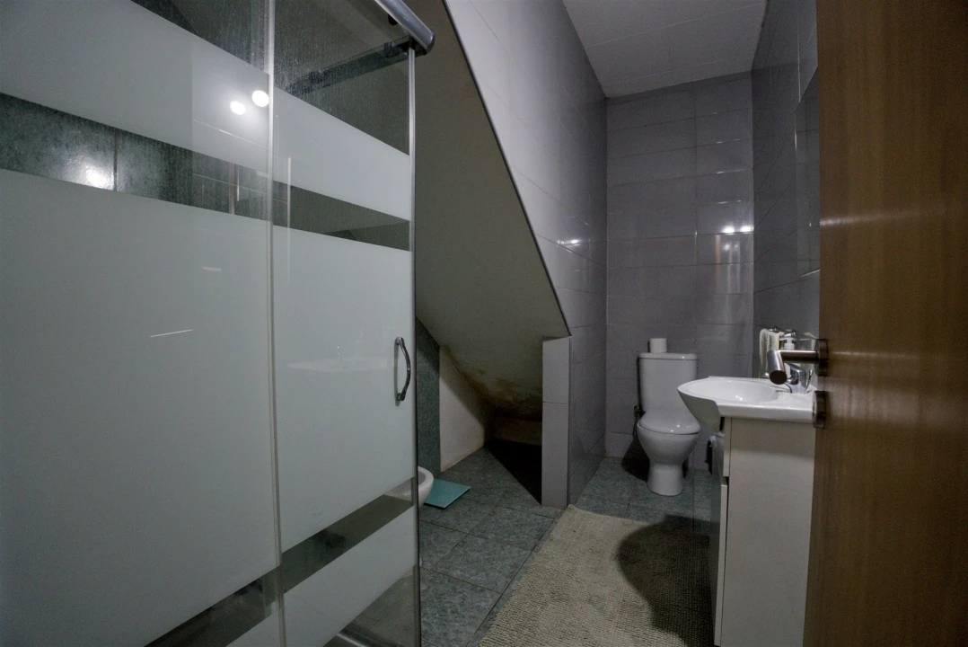 Moradia T4 para Venda em Real Foto 48
