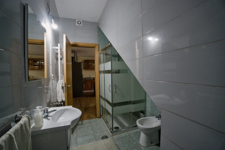 Moradia T4 para Venda em Real Foto 49