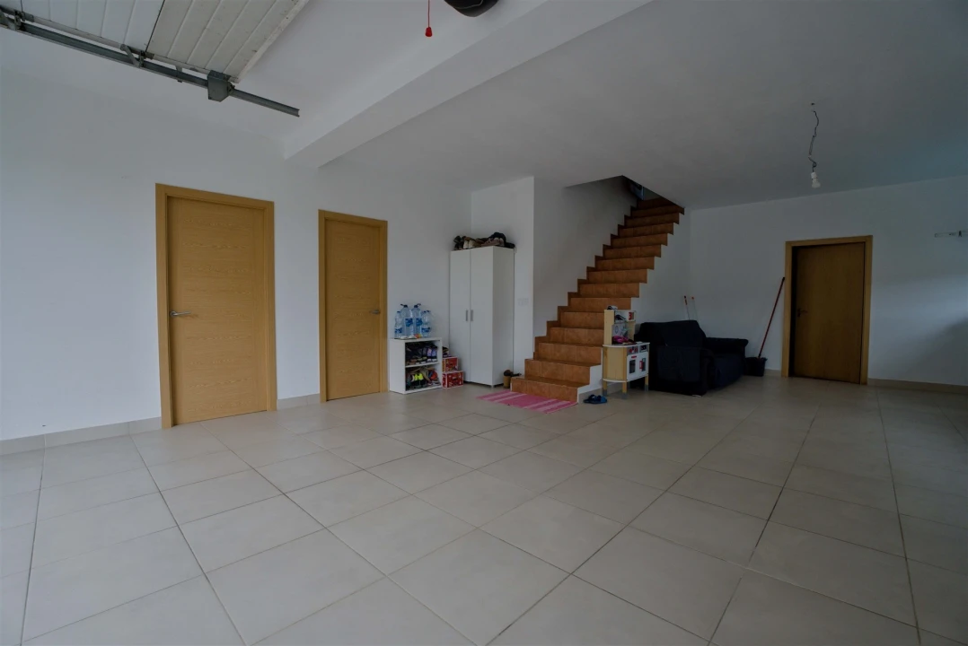 Moradia T4 para Venda em Real Foto 43