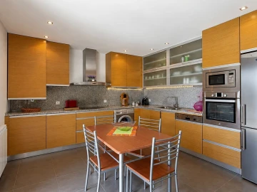 Apartamento T2 para Arrendamento em Leiria, Pousos, Barreira e Cortes