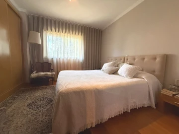 Apartamento T3 para Arrendamento em Aldoar, Foz do Douro e Nevogilde