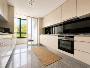 Apartamento T3 para Arrendamento em Aldoar, Foz do Douro e Nevogilde