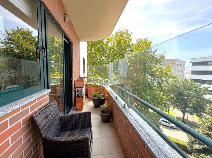 Apartamento T3 para Arrendamento em Aldoar, Foz do Douro e Nevogilde Foto 7