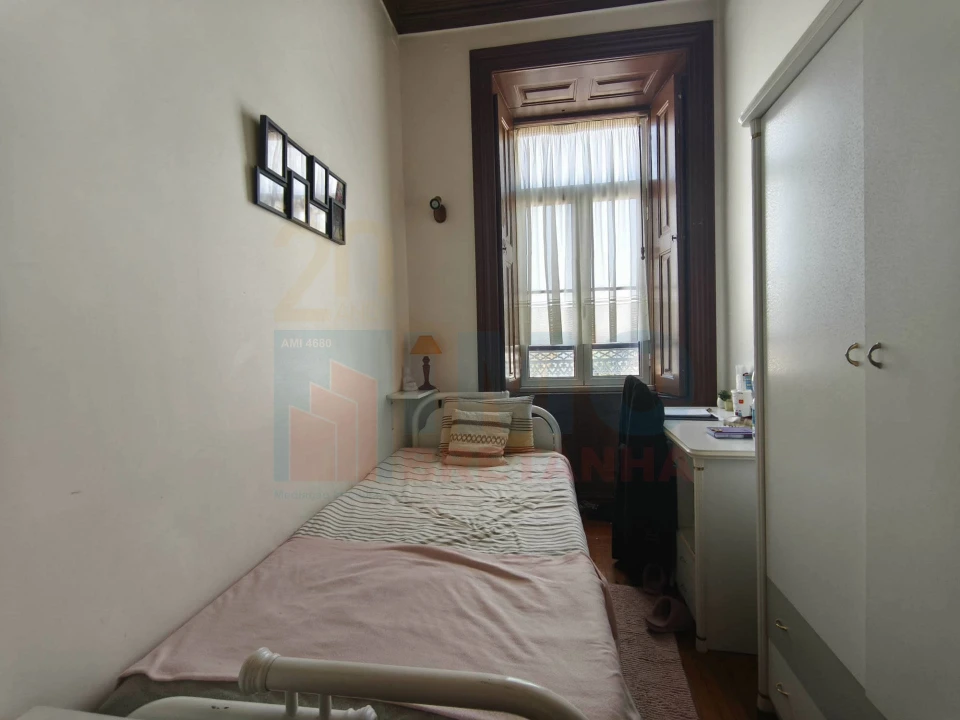 Moradia T8 para Venda em Sé Nova, Santa Cruz, Almedina e São Bartolomeu Foto 26