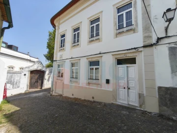 Moradia T8 para Venda em Sé Nova, Santa Cruz, Almedina e São Bartolomeu