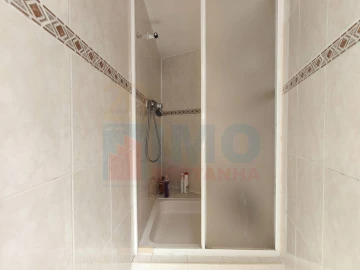 Moradia T8 para Venda em Sé Nova, Santa Cruz, Almedina e São Bartolomeu