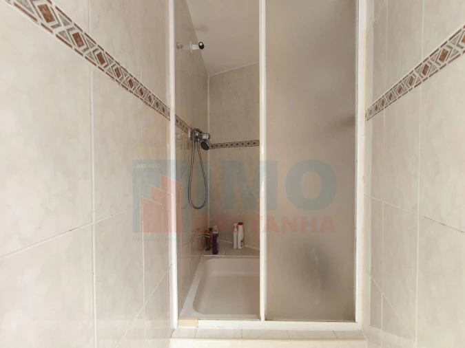 Moradia T8 para Venda em Sé Nova, Santa Cruz, Almedina e São Bartolomeu Foto 17