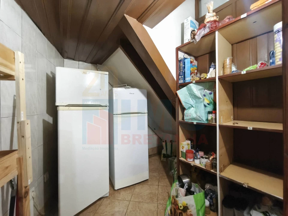 Moradia T8 para Venda em Sé Nova, Santa Cruz, Almedina e São Bartolomeu Foto 21