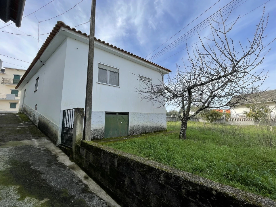 Garagem para Venda em São Paio Foto 5