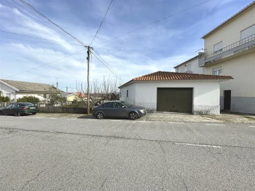 Garagem para Venda em São Paio