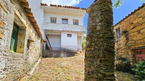 Quinta T3 para Venda em Sarzedas