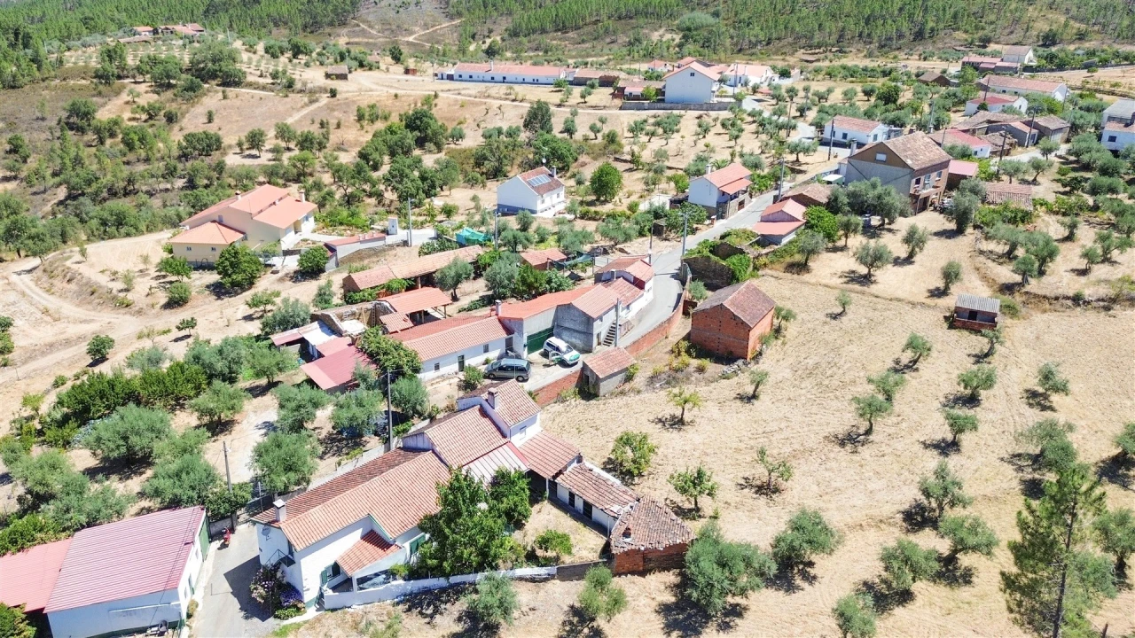 Moradia T3 para Venda em Sarzedas Foto 70