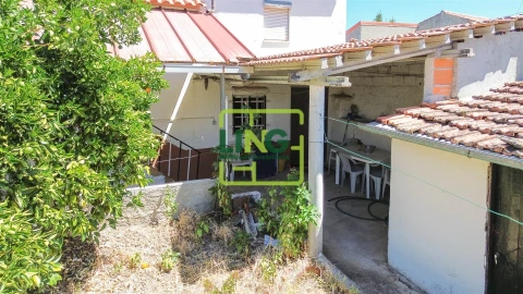 Moradia T3 para Venda em Sarzedas