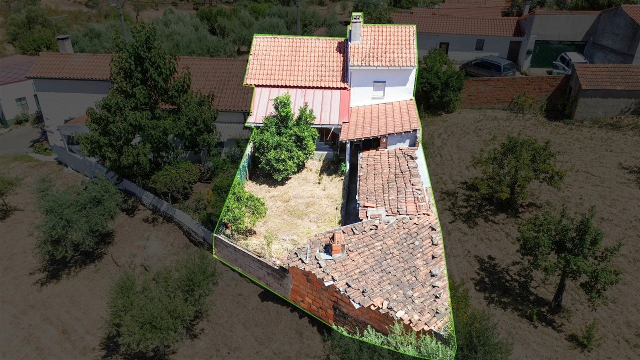 Moradia T3 para Venda em Sarzedas Foto 65