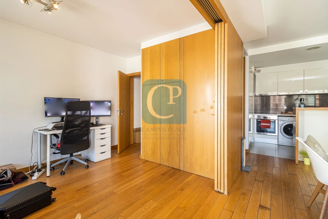 Apartamento T2 para Arrendamento em Paranhos Foto 10