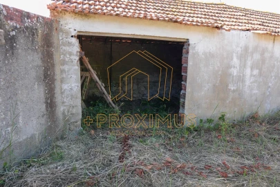 Moradia T2 para Venda em Ferreira-A-Nova