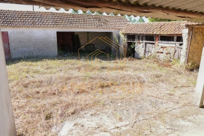 Moradia T2 para Venda em Ferreira-A-Nova