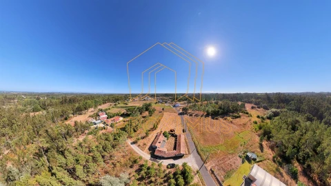 Moradia T2 para Venda em Ferreira-A-Nova