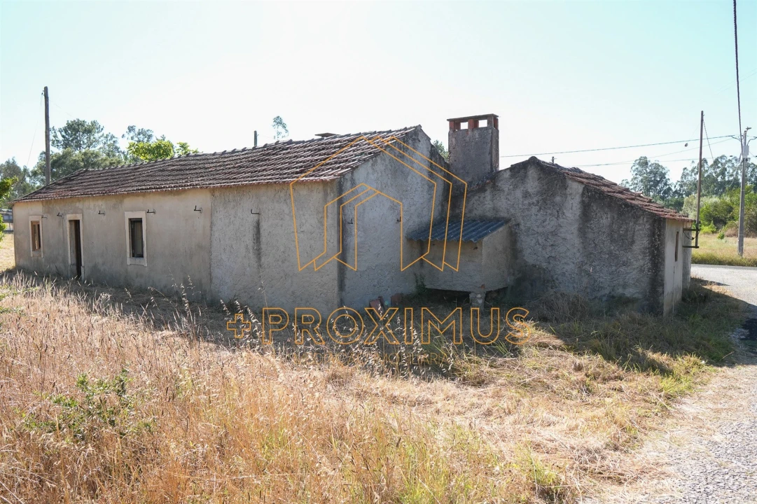 Moradia T2 para Venda em Ferreira-A-Nova Foto 2