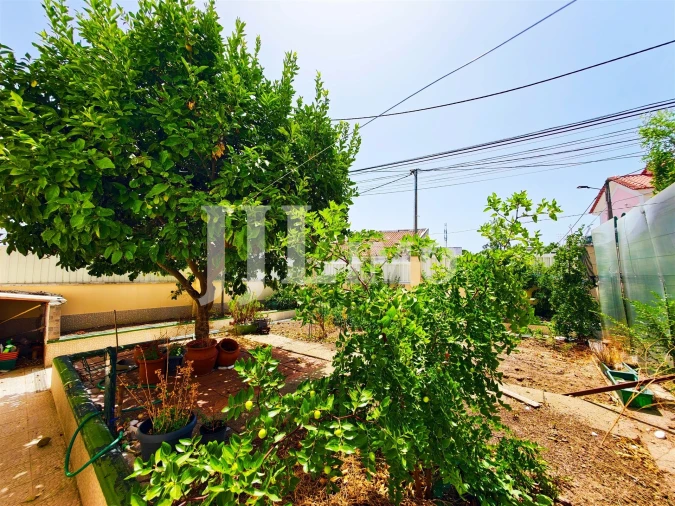 Moradia T3 para Venda em Laranjeiro e Feijó Foto 7