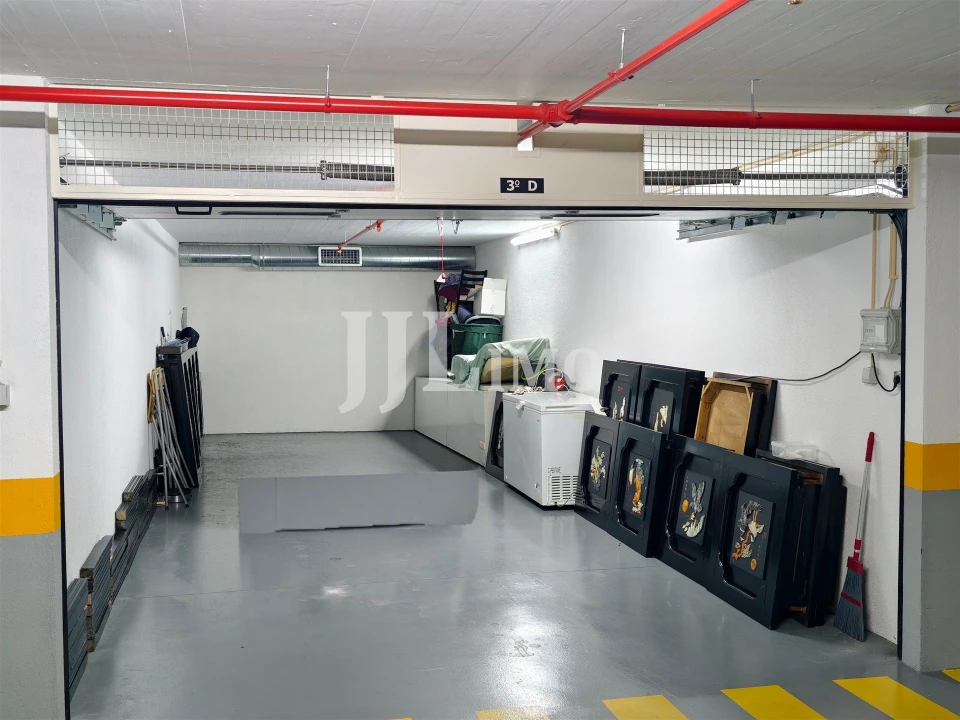 Apartamento T2 para Arrendamento em Lumiar Foto 24