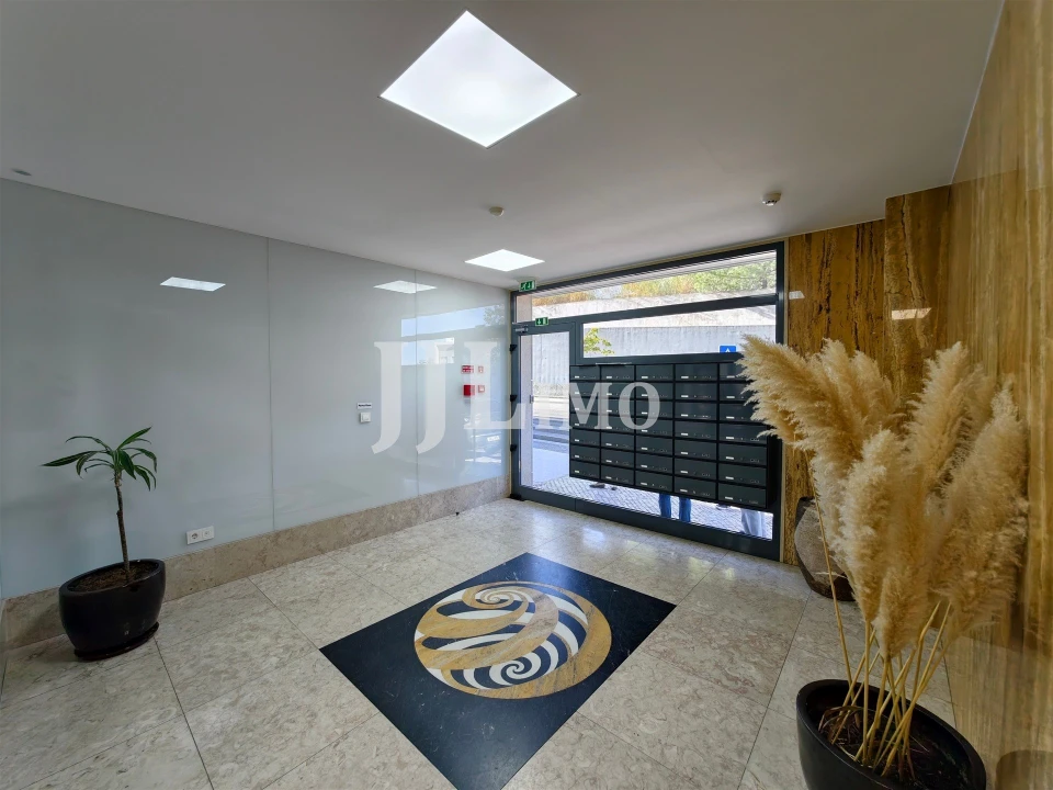 Apartamento T2 para Arrendamento em Lumiar Foto 5