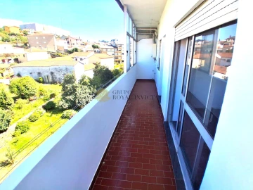 Apartamento T3 para Venda em Fânzeres e São Pedro da Cova