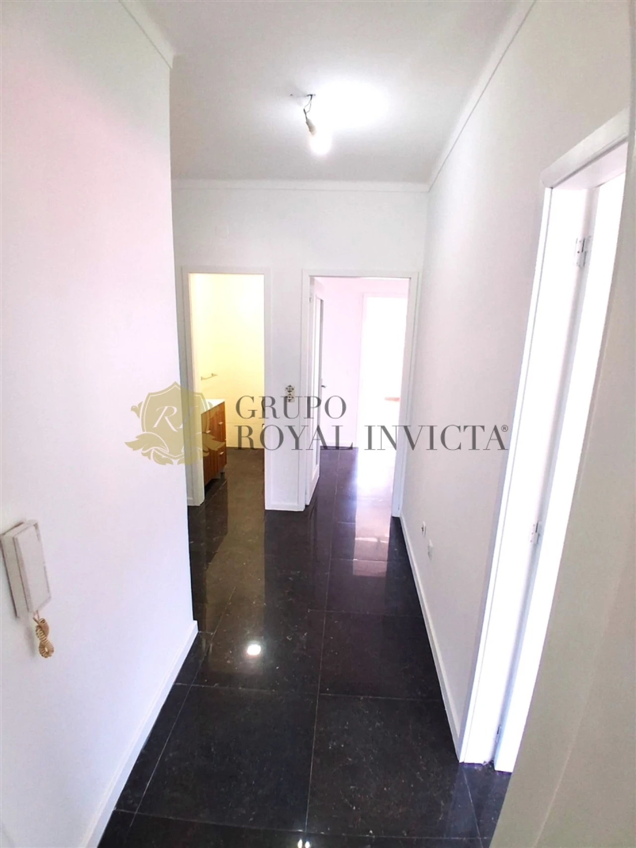 Apartamento T3 para Venda em Fânzeres e São Pedro da Cova Foto 2
